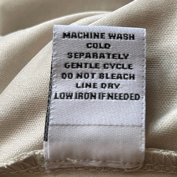 Emma & Michelle White and Beige Dress - Picture 7 of 7